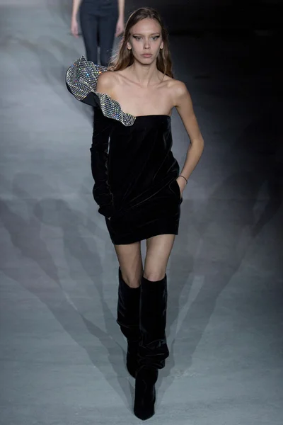Look 82